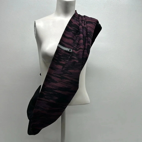 SOLD - lululemon athletica Purple and Black Scarf - Picture 2 of 5